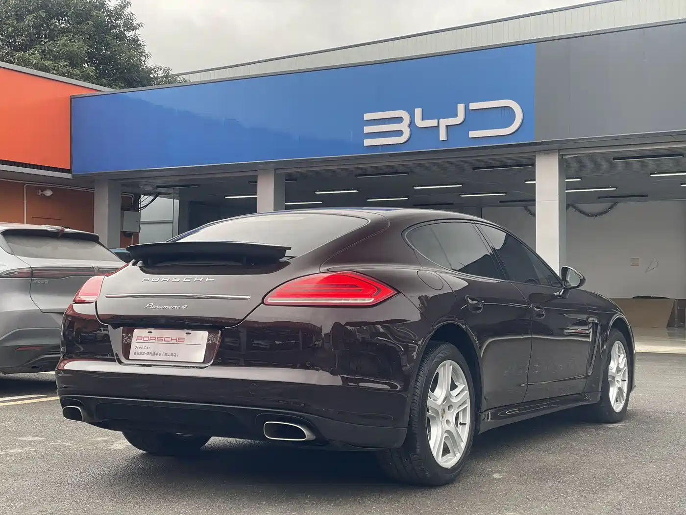 Porsche Panamera 2010 Panamera 4 3.6L фото 20