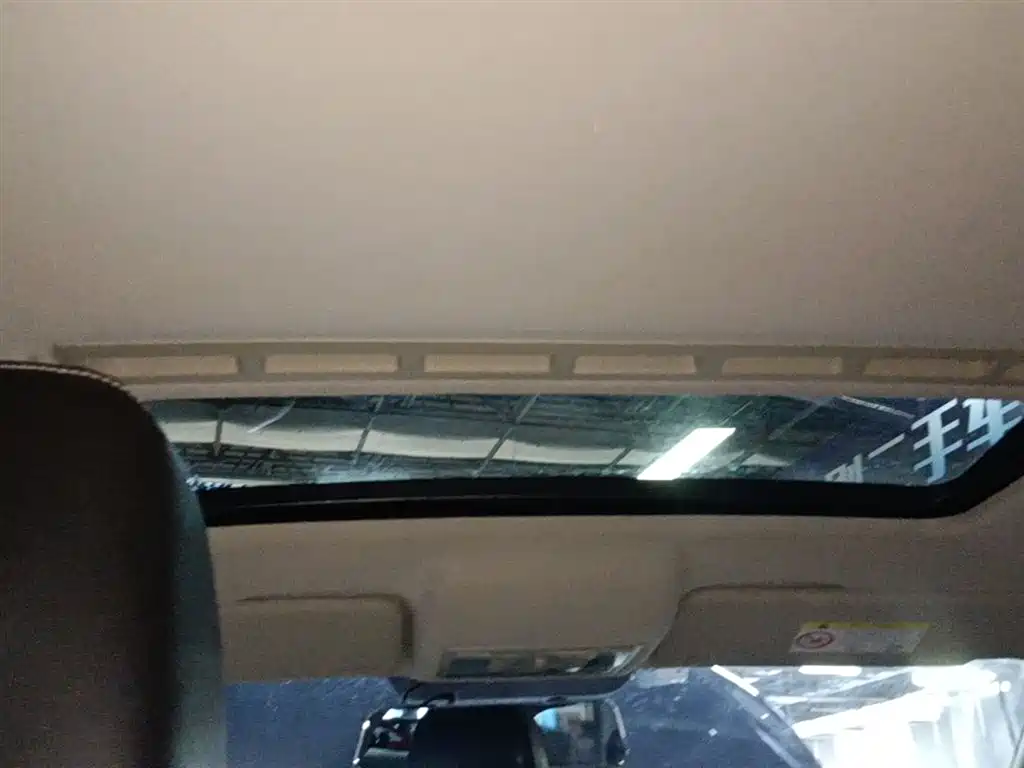 Škoda Rapid 2018 1.6L Automatic Comfort Edition фото 18