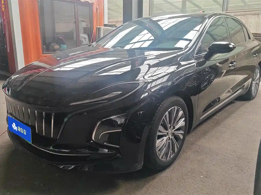 Hongqi E-QM5 2022 431km Charging Enjoyment Edition