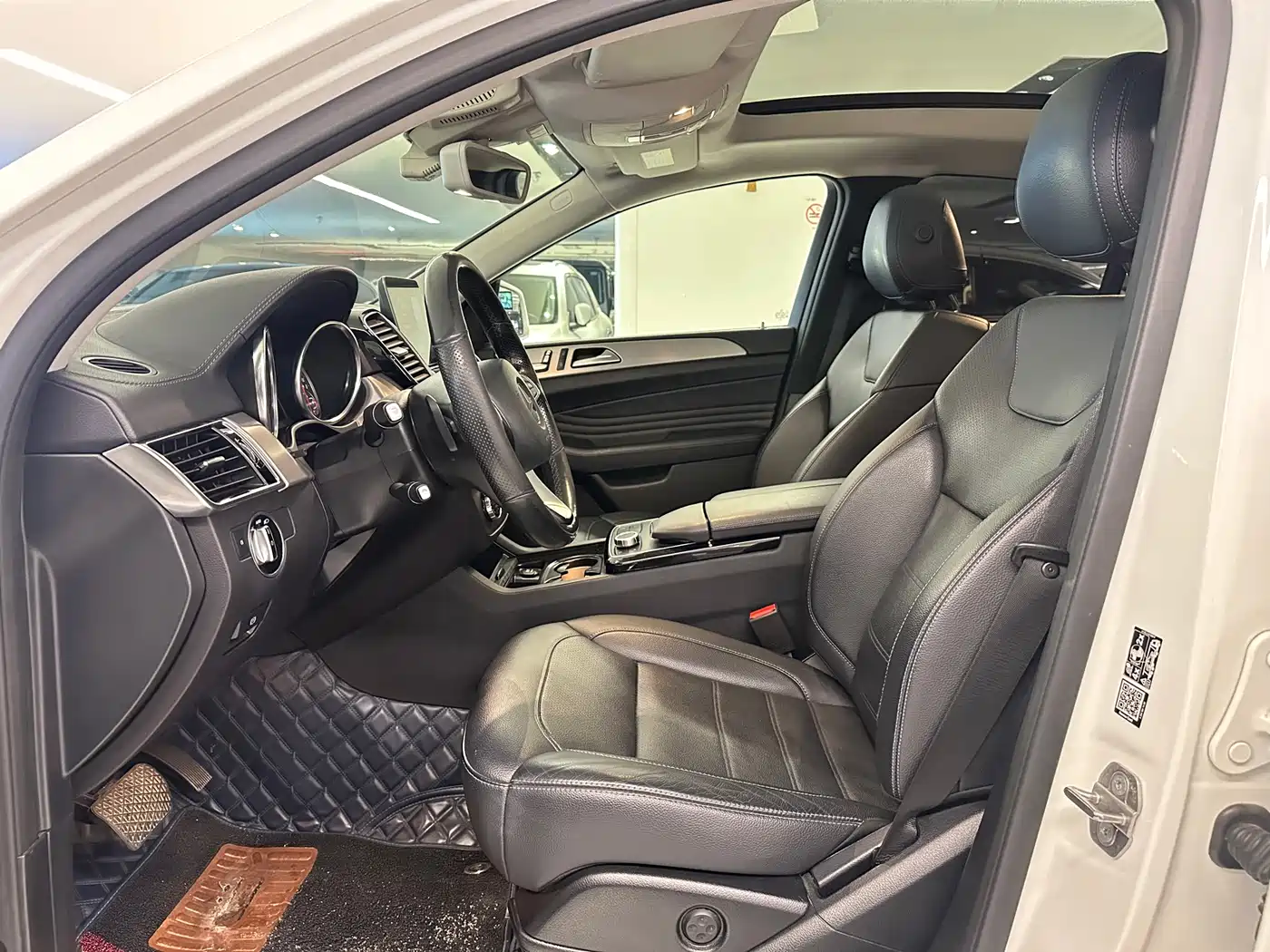 Mercedes-Benz GLE Coupe 2018 GLE 400 4MATIC Coupe SUV фото 9