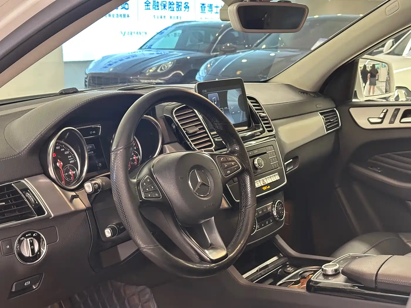 Mercedes-Benz GLE Coupe 2018 GLE 400 4MATIC Coupe SUV фото 10