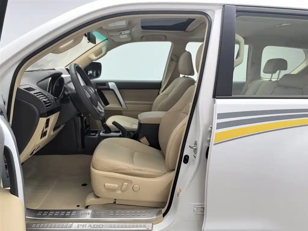 Toyota Prado 2015 2.7L Automatic Standard фото 10
