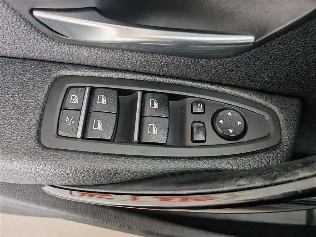 BMW 3 Series GT 2020 320i M Sport Package фото 9