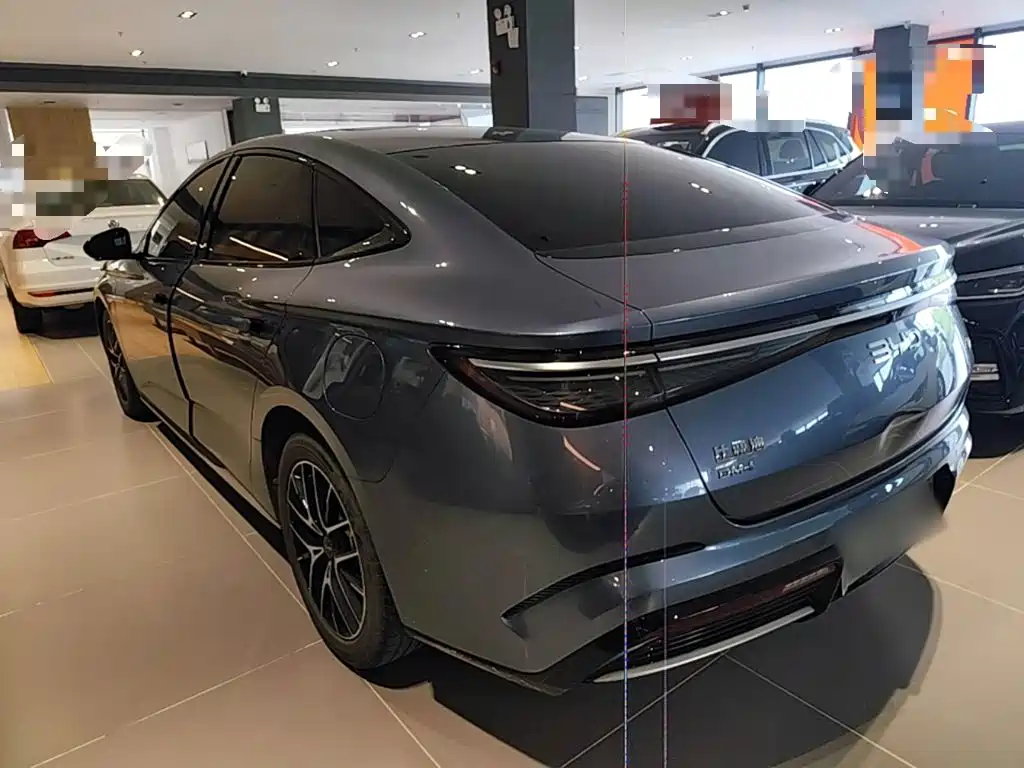 BYD Seal 2024 2024 Glory Edition DM-i 1.5L 121km Prestige