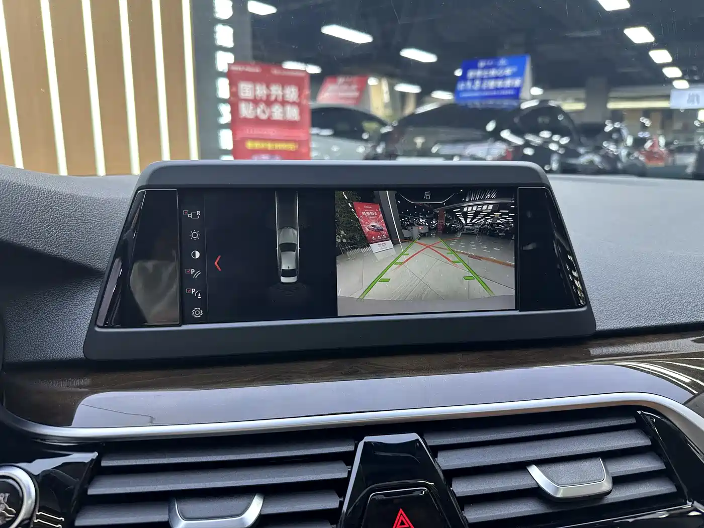 BMW 5 Series 2018 528Li Launch Special Edition фото 9