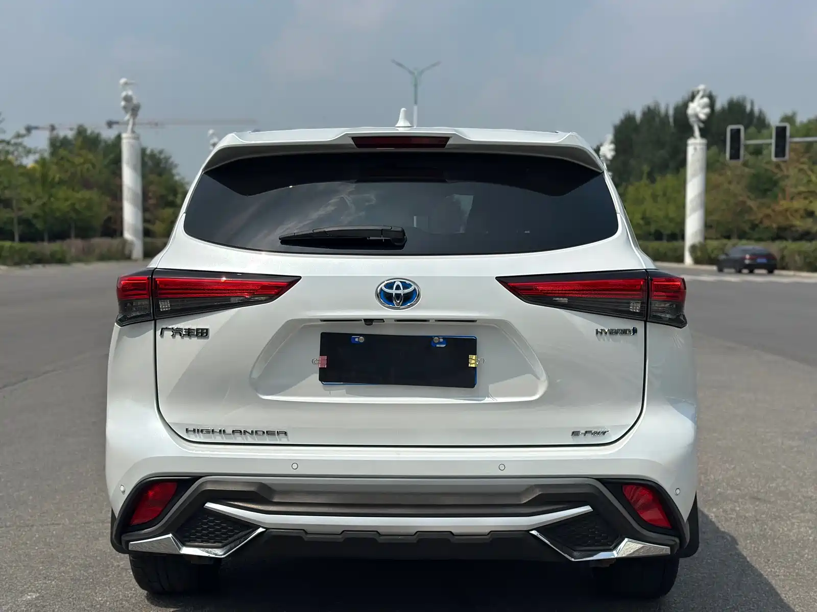 Photo 4 - Toyota Highlander