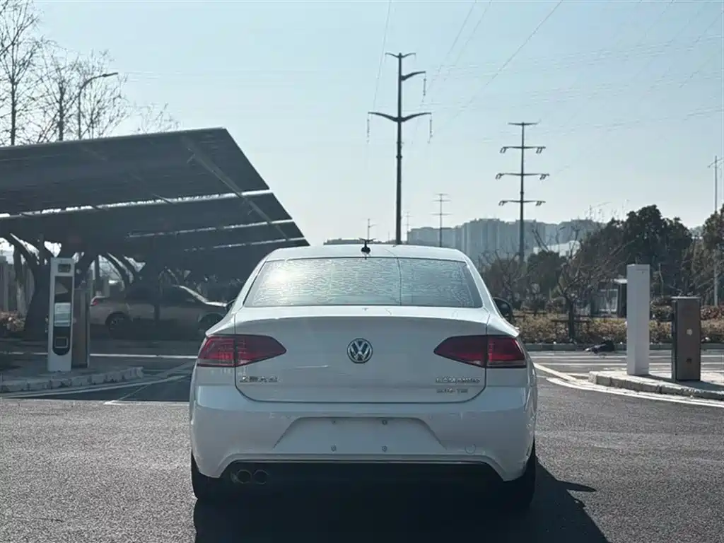 Volkswagen Lamando 2015 280TSI DSG Comfort фото 13
