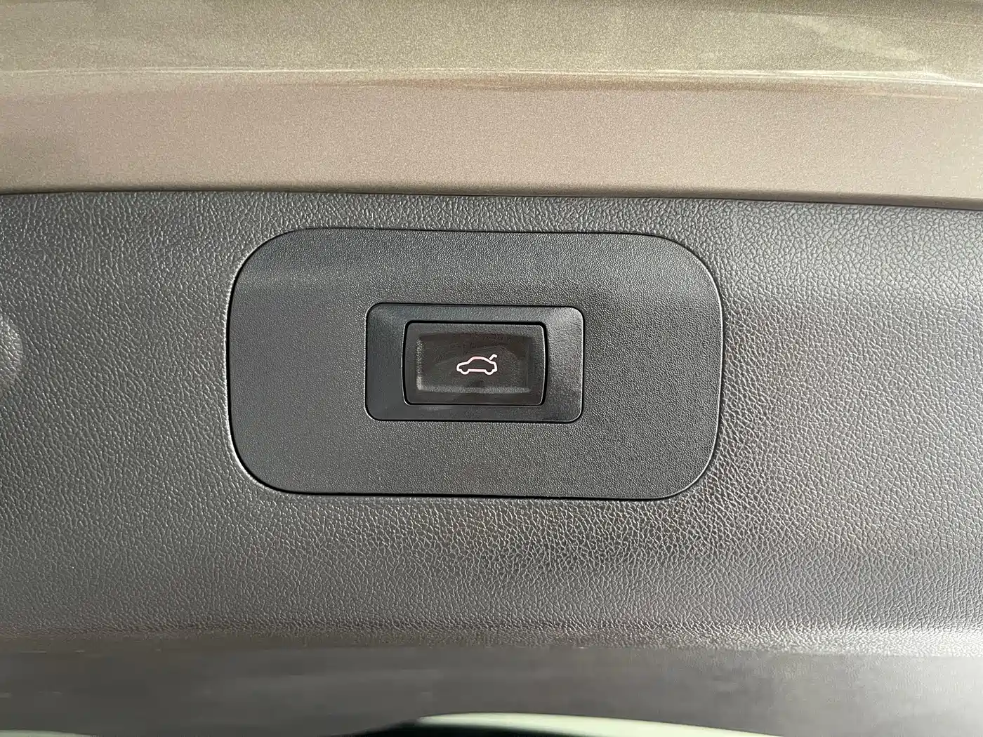 Buick GL6 2022 2021 323T Mild Hybrid Connected Luxury