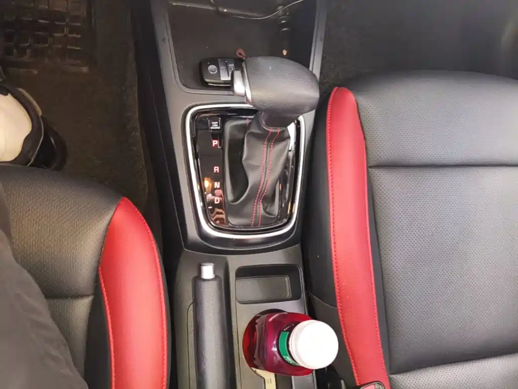 Kia KX CROSS 2018 2017 1.4L AT GLS