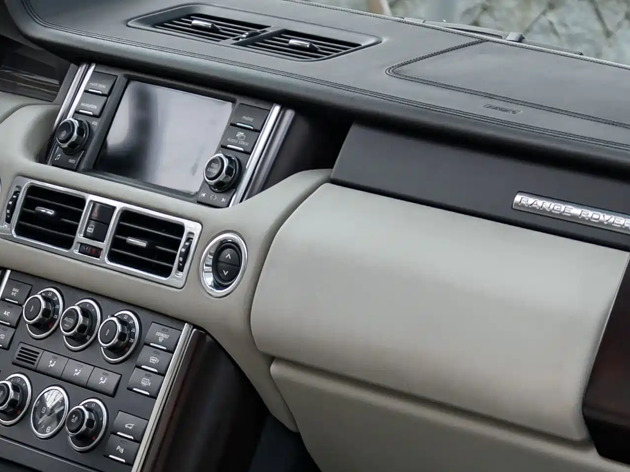 Land Rover Range Rover 2011 2012 5.0 SC V8