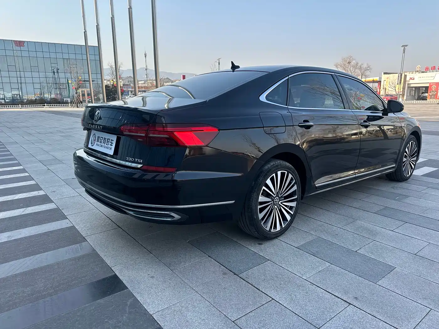 Volkswagen Passat 2021 Model 330TSI Luxury Edition фото 3