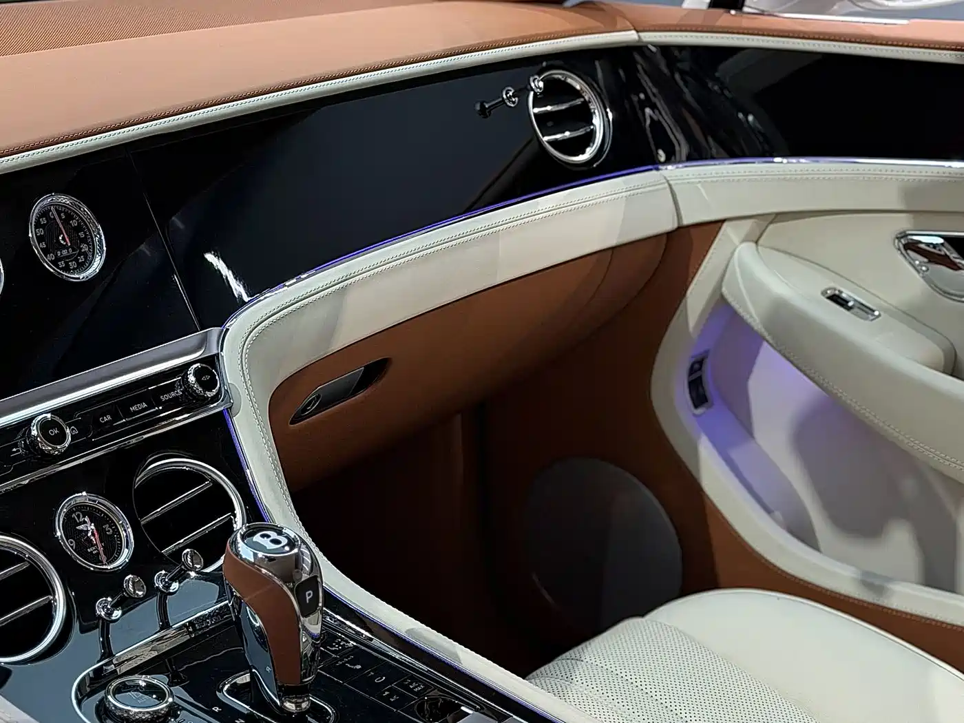 Bentley Continental 2024 2024 4.0T GT V8