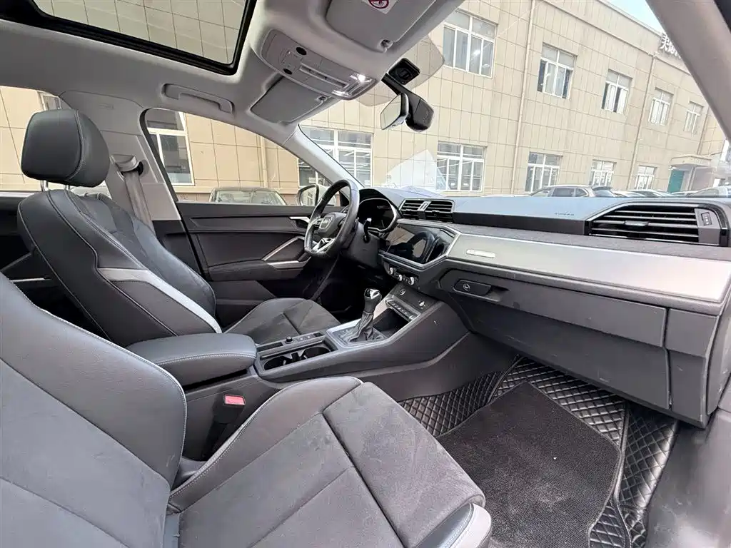Audi Q3 2022 35 TFSI Fashion Dynamic фото 12