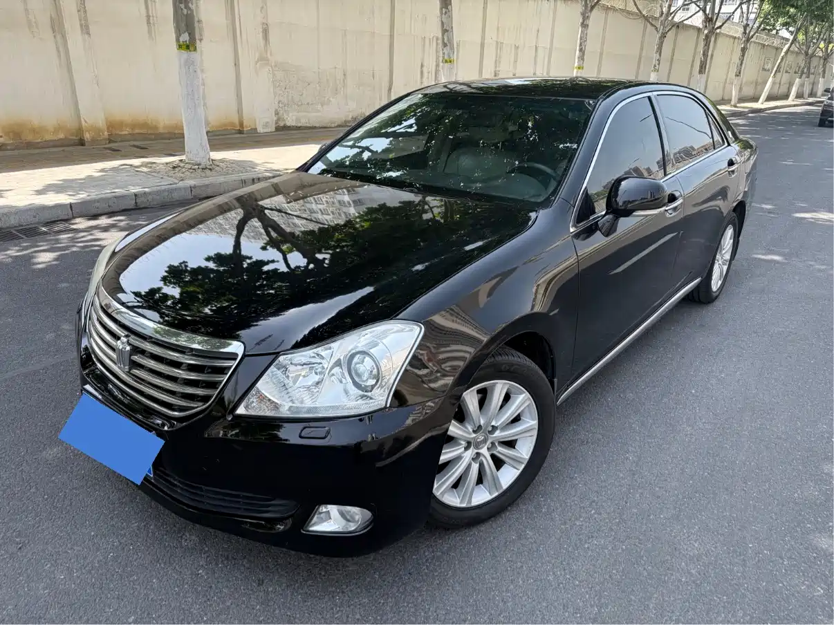 Toyota Crown 2010 2.5L Royal