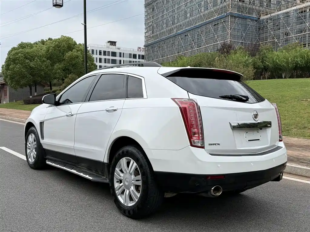 Cadillac SRX 2015 3.0L Comfort фото 6