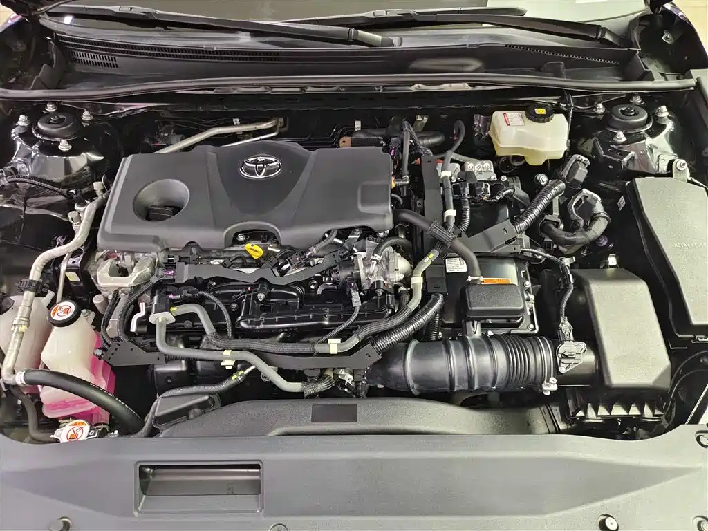 Toyota Camry 2021 Hybrid 2.5HGVP Leading Edition фото 16