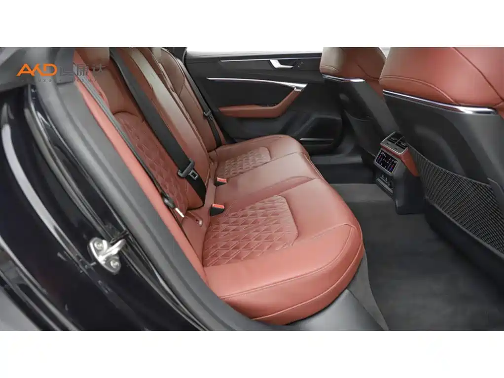 Audi A7L 2023 55 TFSI quattro S-line Black Warrior Edition фото 8