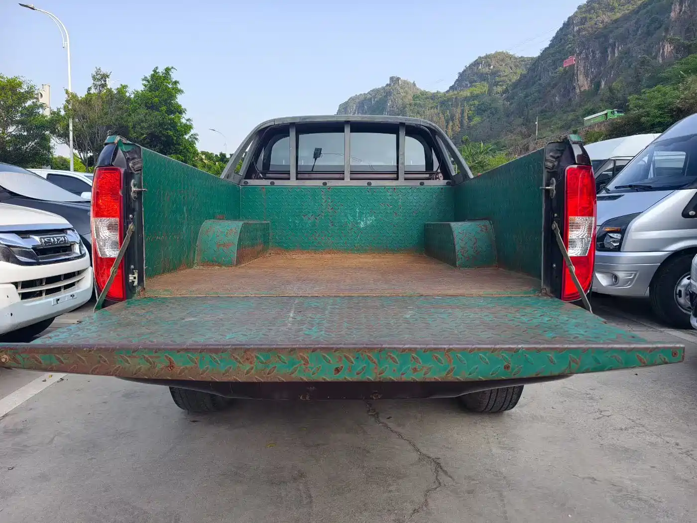 Jiangling Yuhu 5 2020 2018 2.4T Classic Diesel Manual 4WD Ultra Luxury Long Wheelbase JX4D24A5L