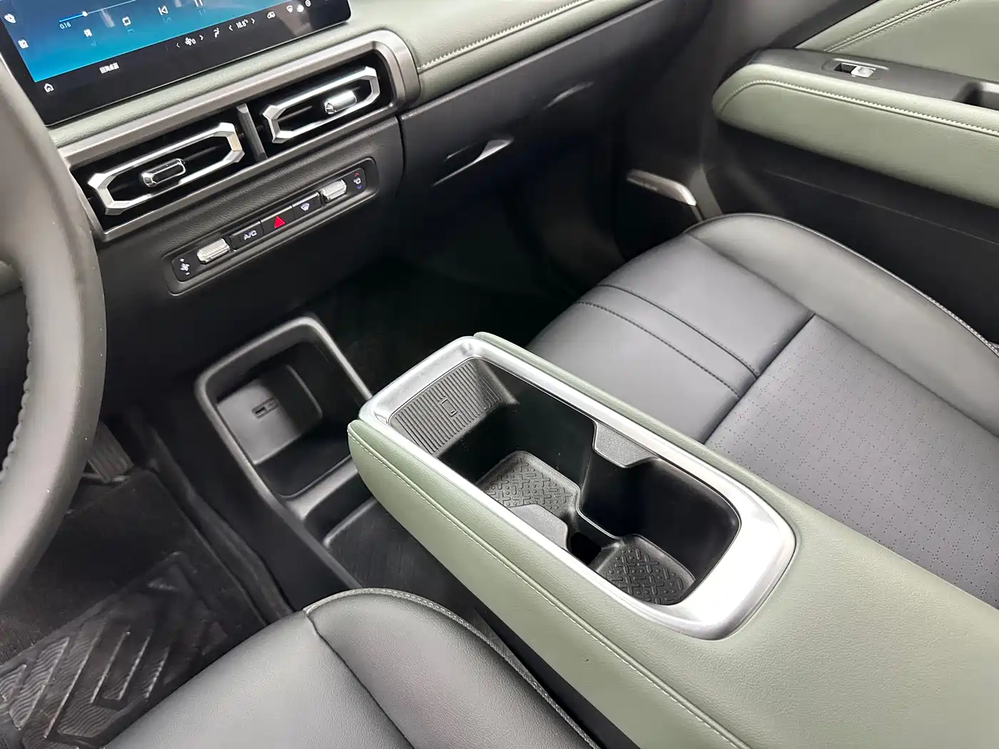 Baojun Yueye Plus 2024 2025 Model Premium 5-Seat