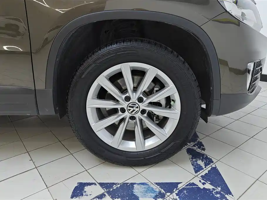 Volkswagen Tiguan 2016 280TSI Automatic 2WD Silk Road Fashion Edition фото 6