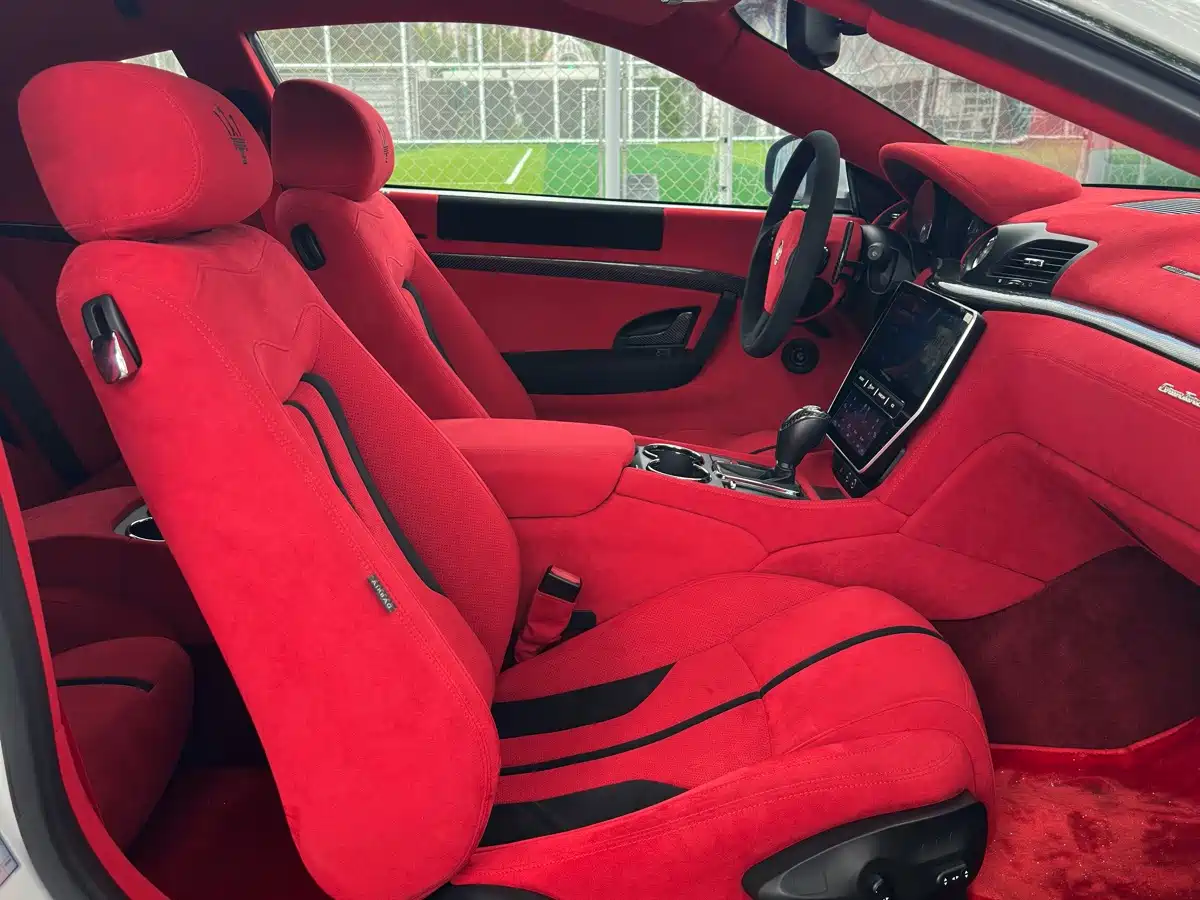 Maserati GranTurismo 2012 2007 4.2L Standard