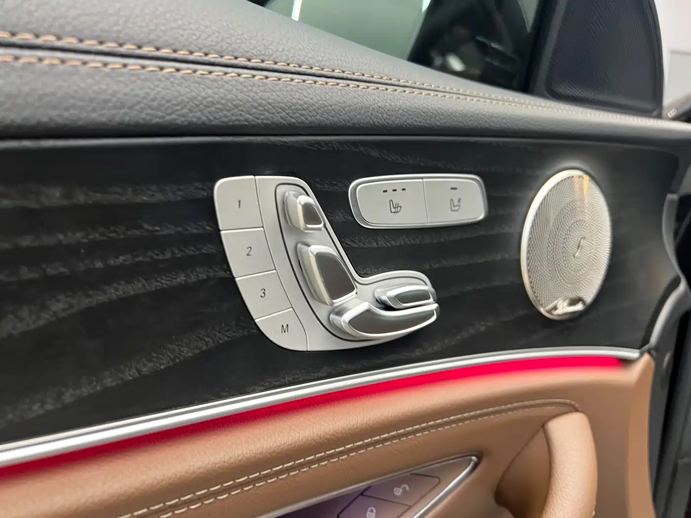 Mercedes-Benz E-Class 2023 E 300 L Sport Luxury фото 17
