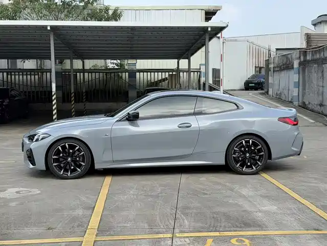 BMW 4 Series 2023 430i M Sport Shadowline Package — фото 3