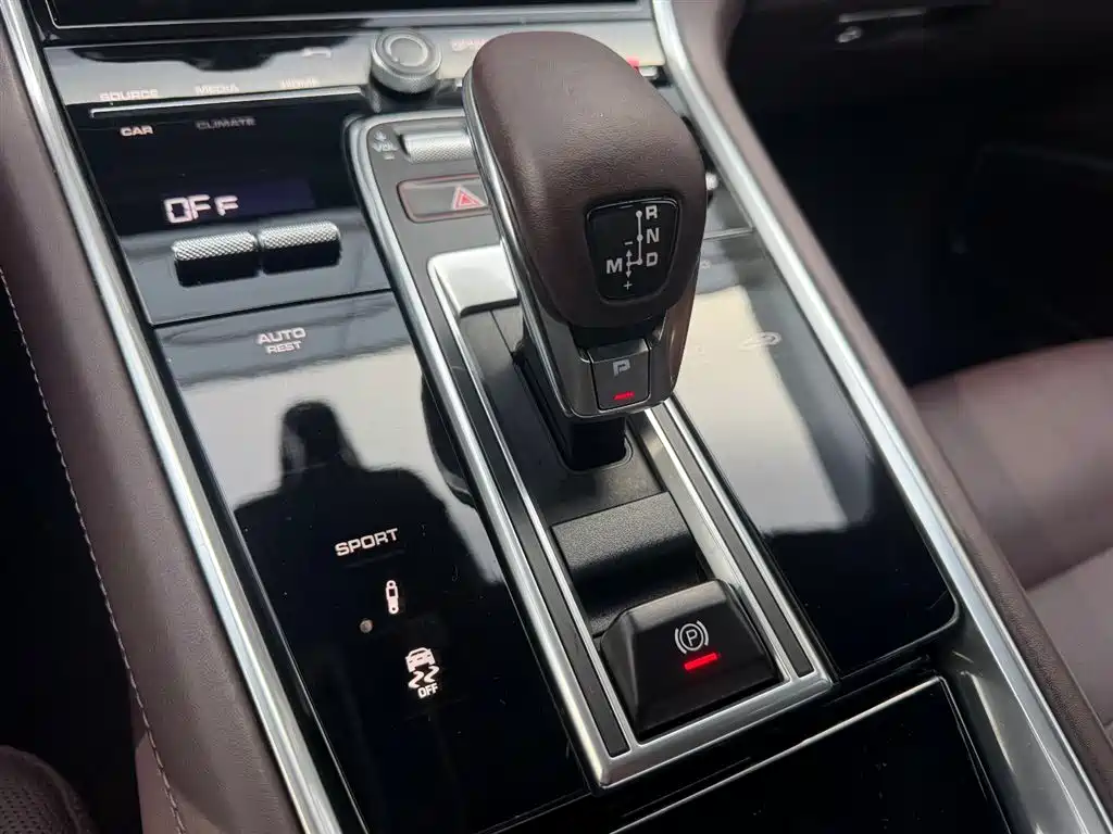 Porsche Panamera 2017 Panamera 3.0T фото 15