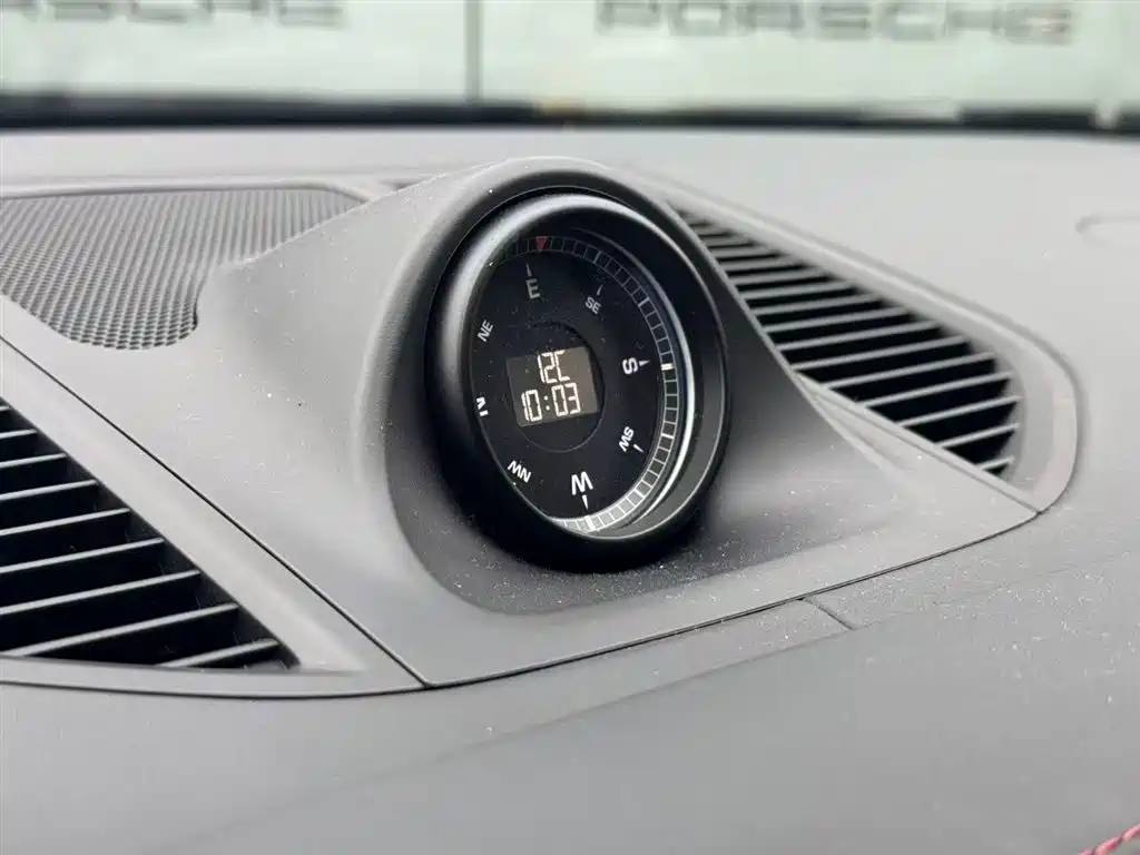 Porsche Macan 2023 Macan 2.0T фото 9