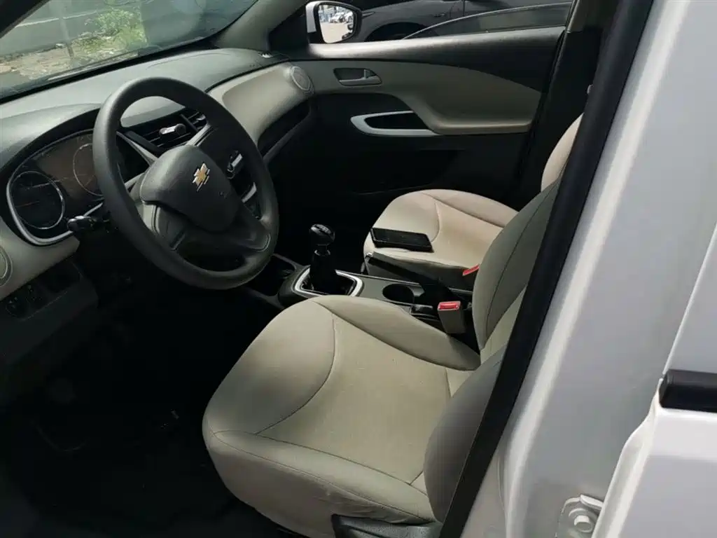 Chevrolet Sail 2018 Sail 3 1.5L Manual Ideal Sunroof фото 15