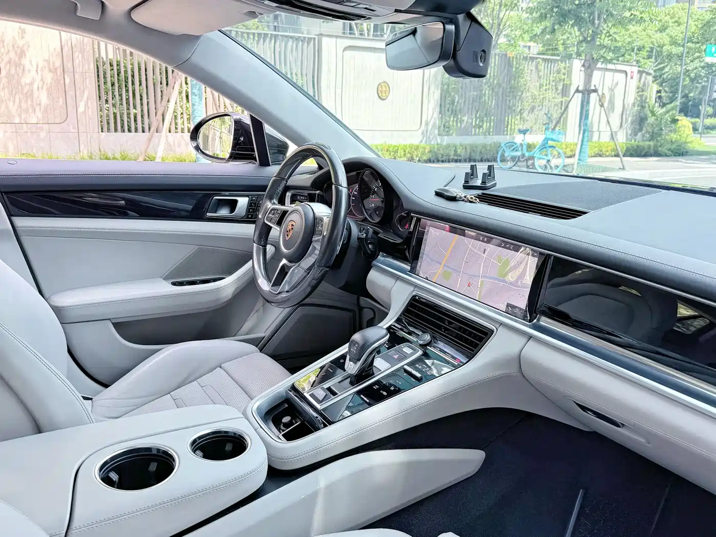 Porsche Panamera 2017 Panamera 4 Executive Long Wheelbase 3.0T фото 8