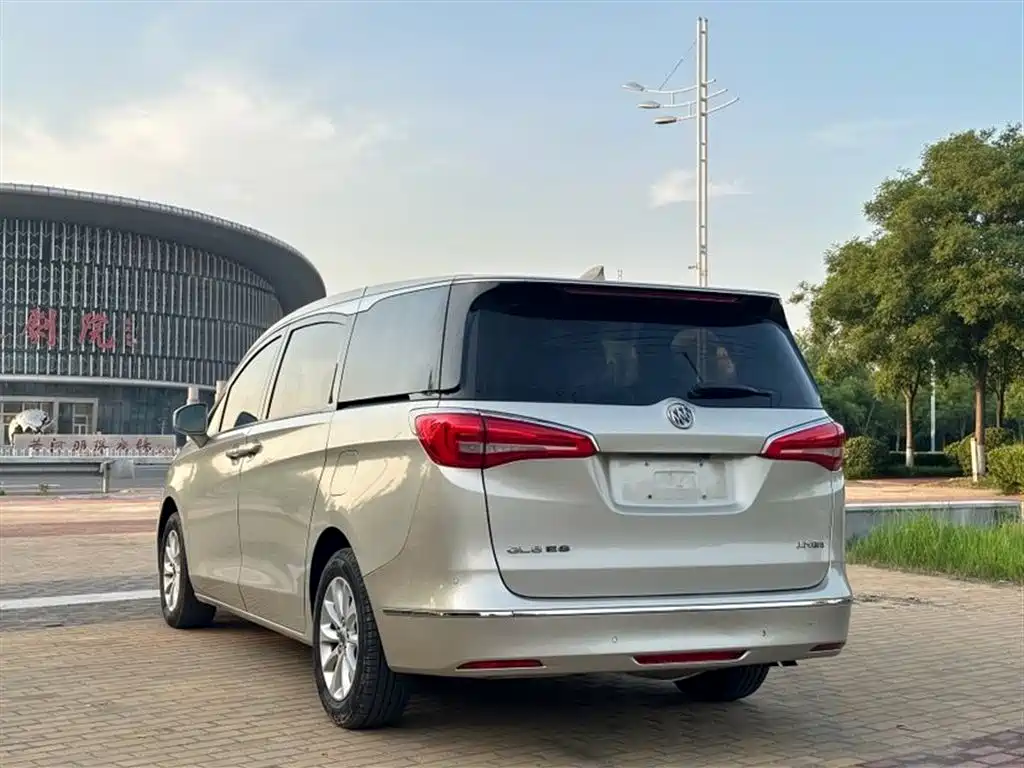 Buick GL8 2017 ES 28T Comfort Type China V фото 6