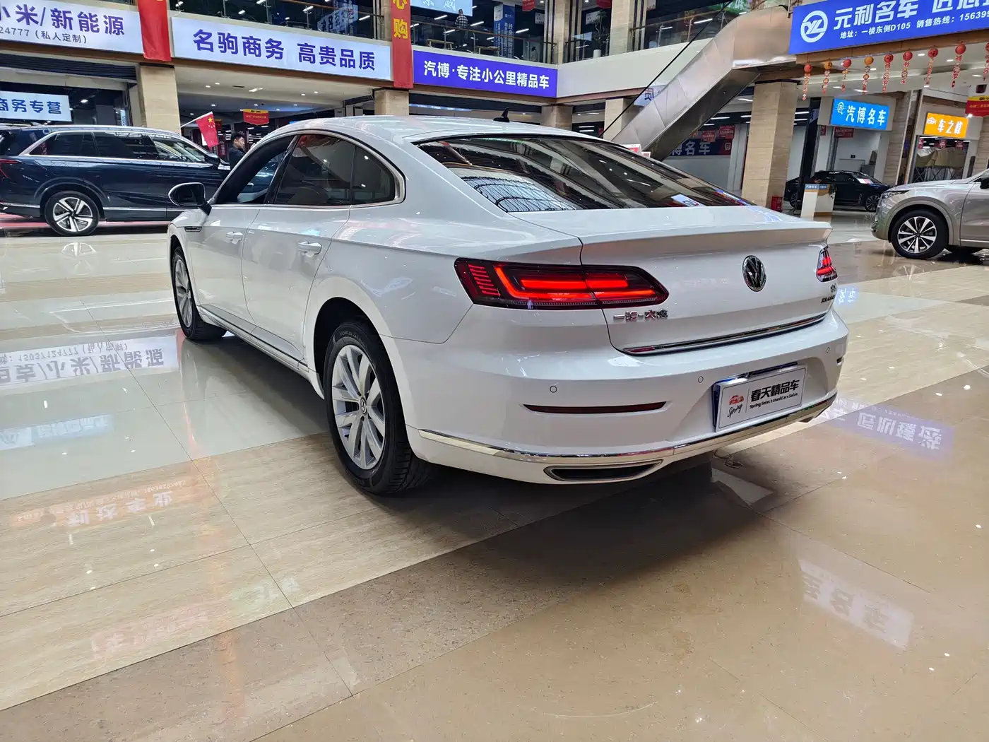 Volkswagen FAW-Volkswagen CC 2020 330TSI Elegance Version China VI фото 6