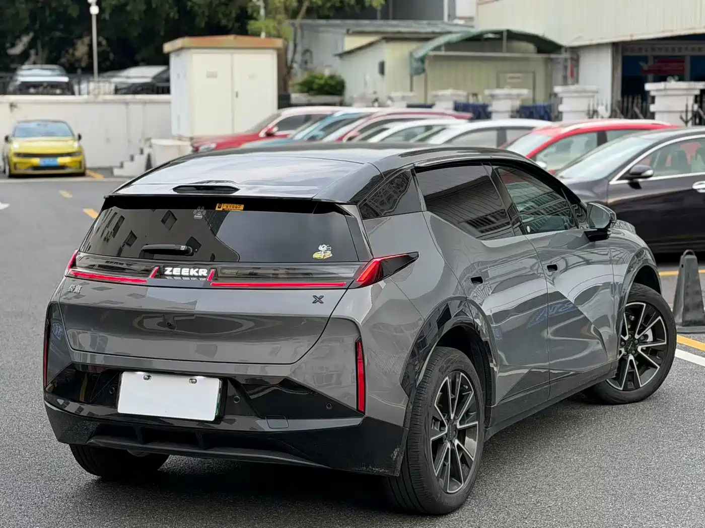 ZEEKR X 2025 2025 5-Seater AWD Sport Edition