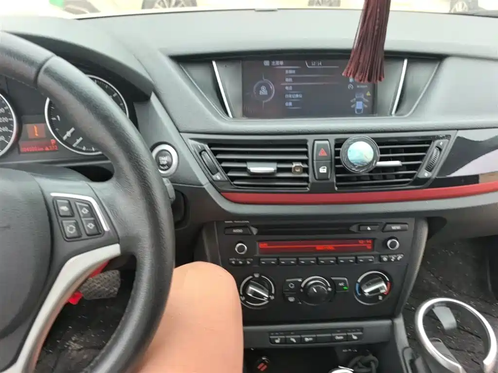 BMW X1 2015 Model sDrive18i Fashion Advanced Edition фото 10