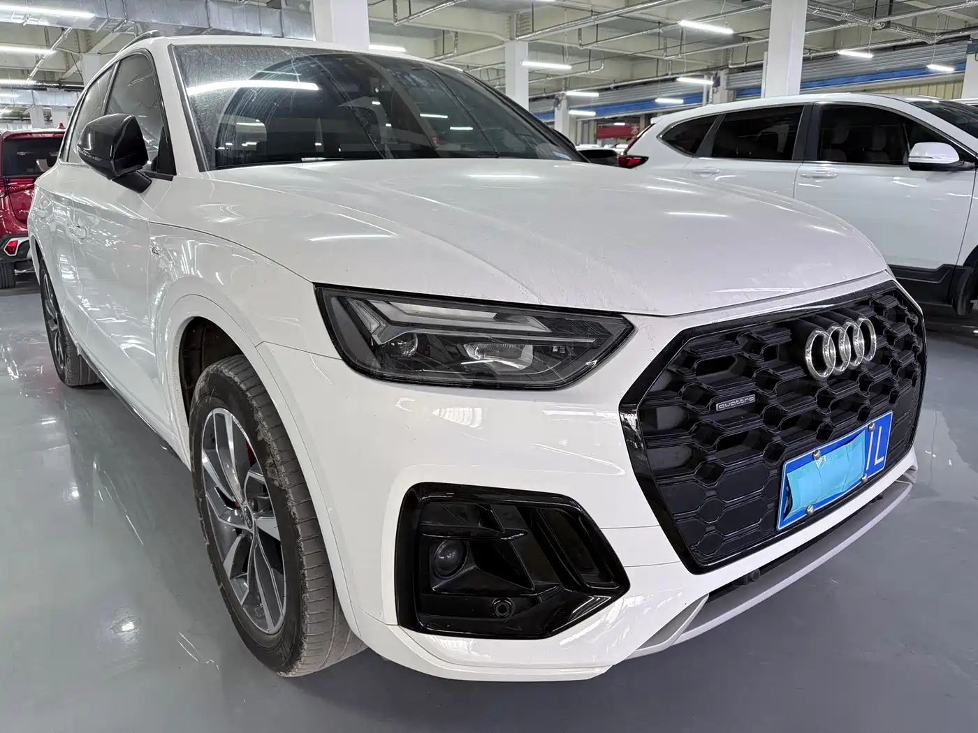 Audi Q5L 2025 40 TFSI Fashion Dynamic фото 3