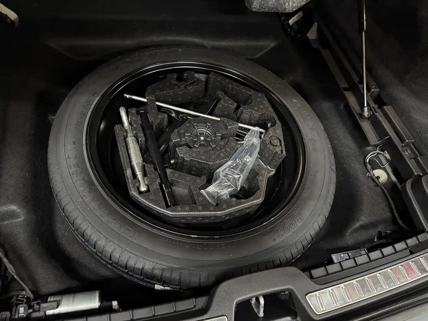 Фото 24 - Volvo V90