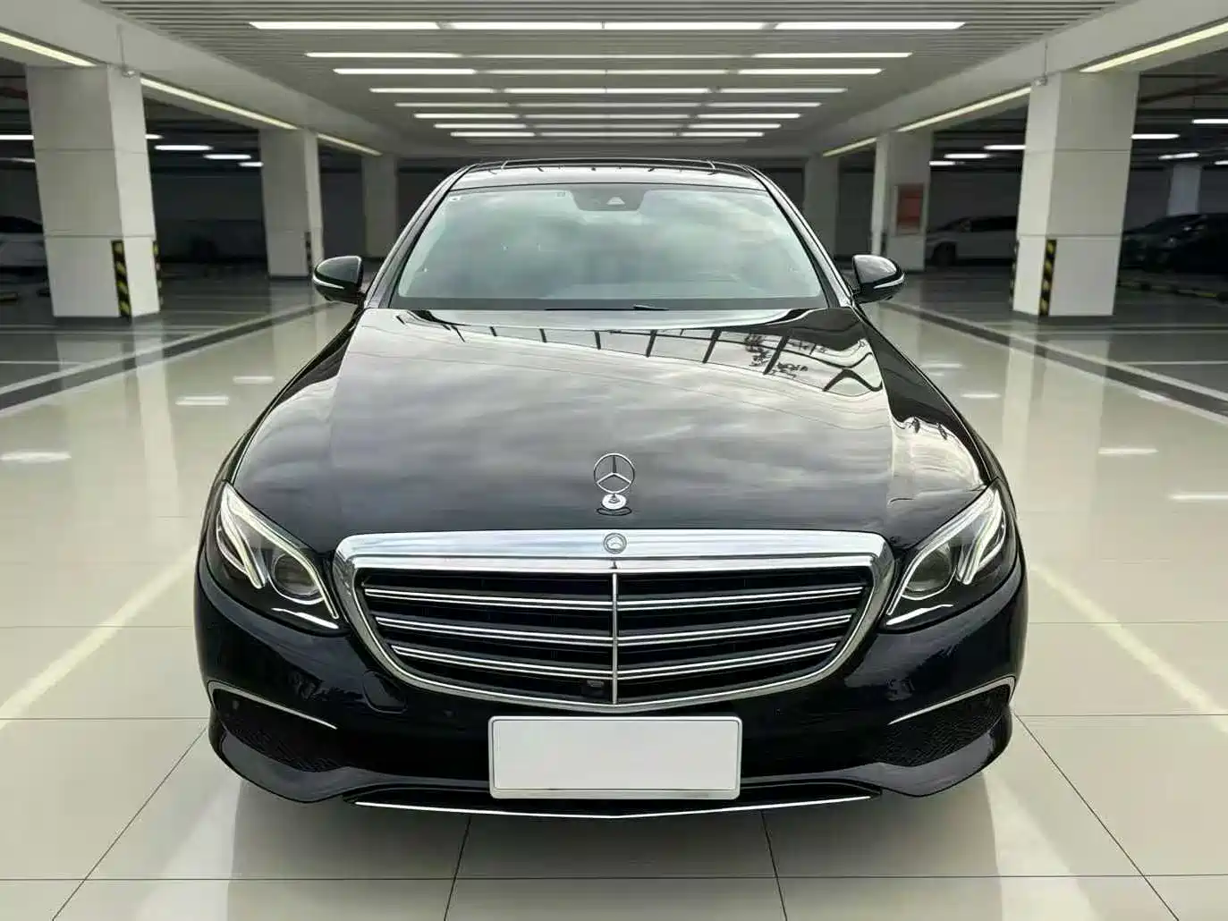 Mercedes-Benz E-Class 2016 E 300 L Luxury фото 2