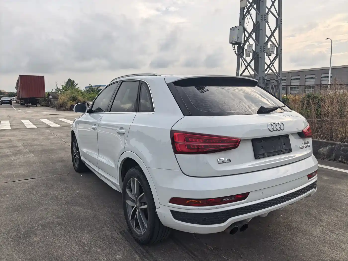 Фото 7 - Audi Q3