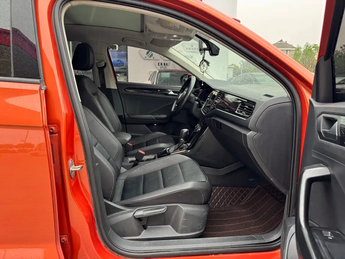 Volkswagen T-ROC 2020 280TSI DSG 2WD Comfort фото 8