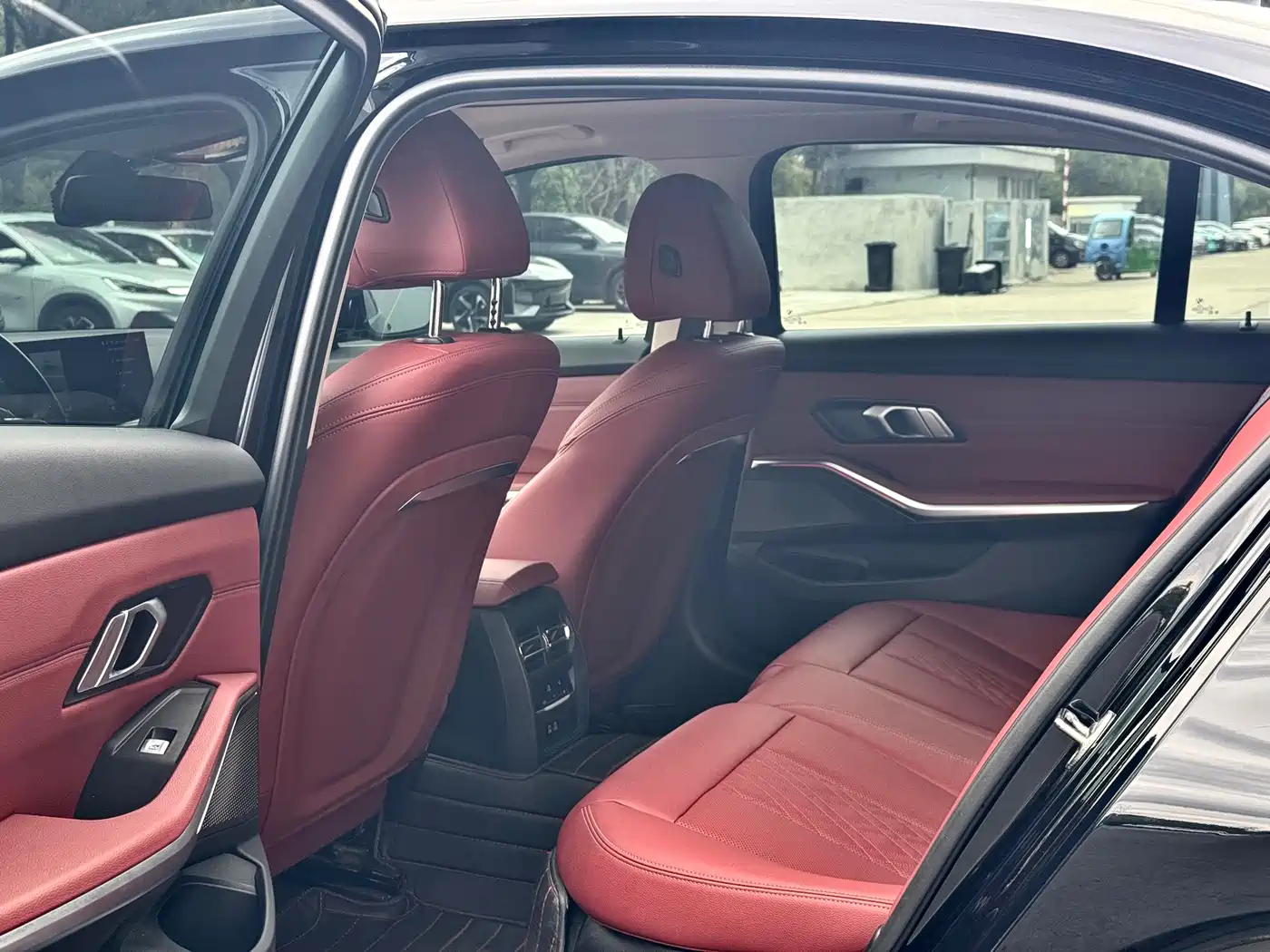 BMW 3 Series 2024 325Li M Sport Package фото 14
