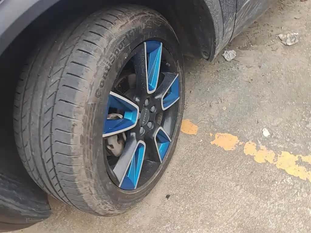 Lynk & Co 01 2017 2.0T 2WD Pro Shine Edition фото 23