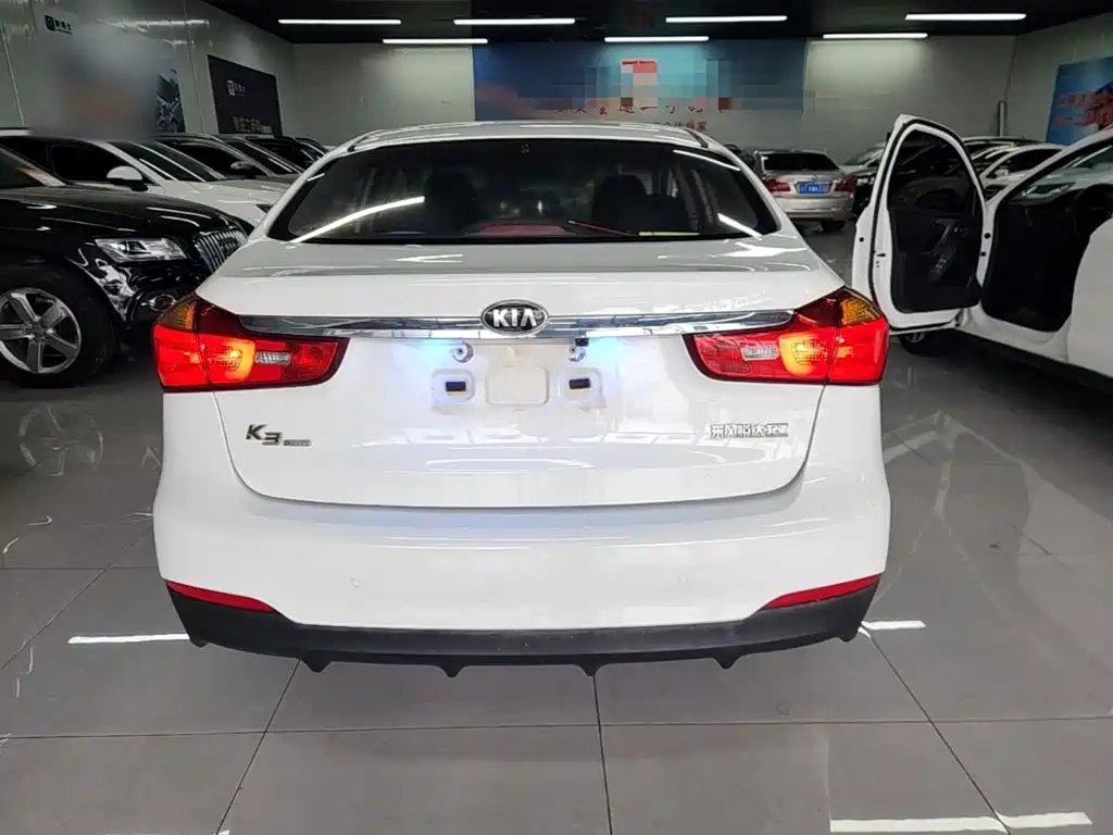 Фото 6 - Kia K3