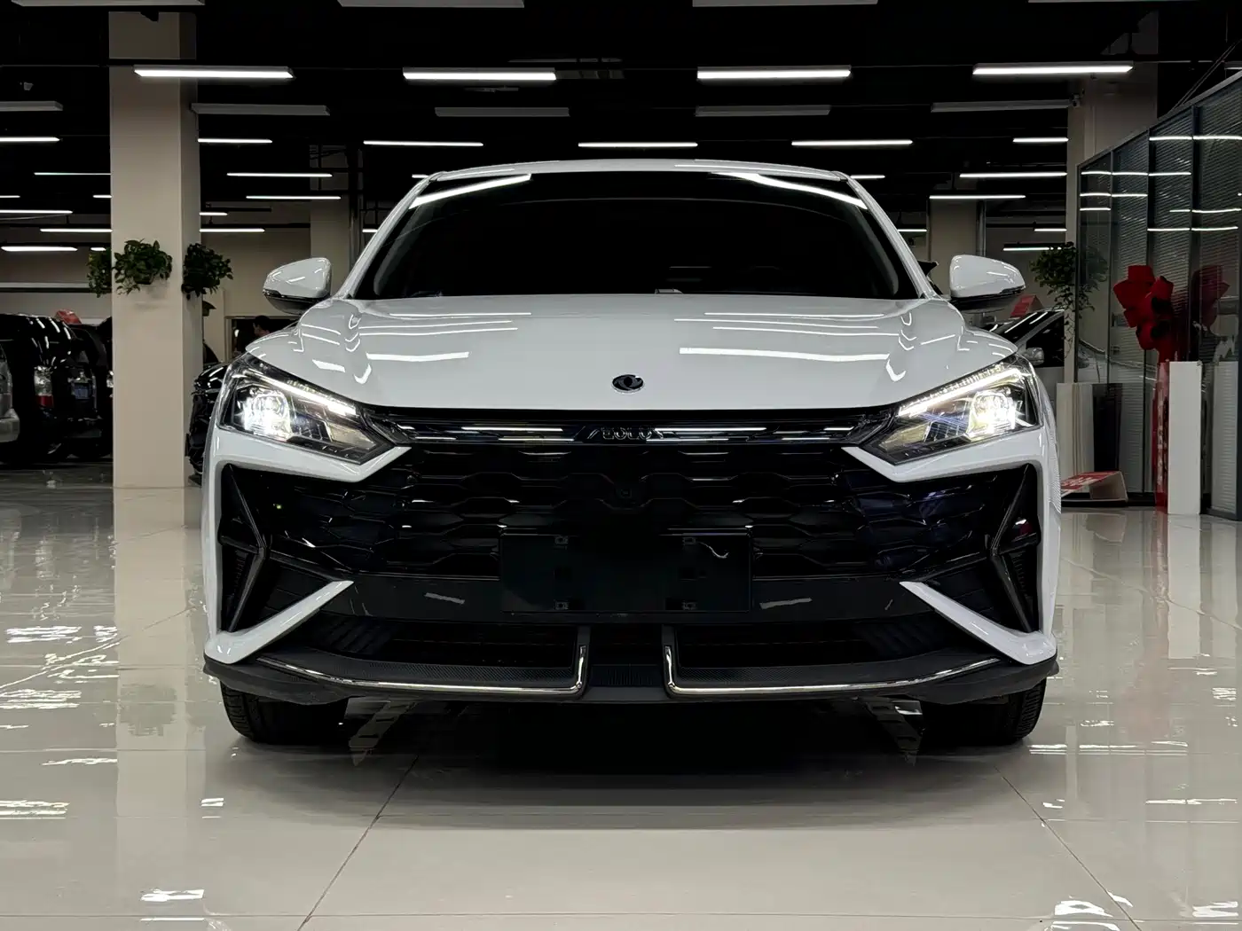 Dongfeng Aeolus Yixuan 2026 2026 Model 1.5L Automatic Luxury Edition