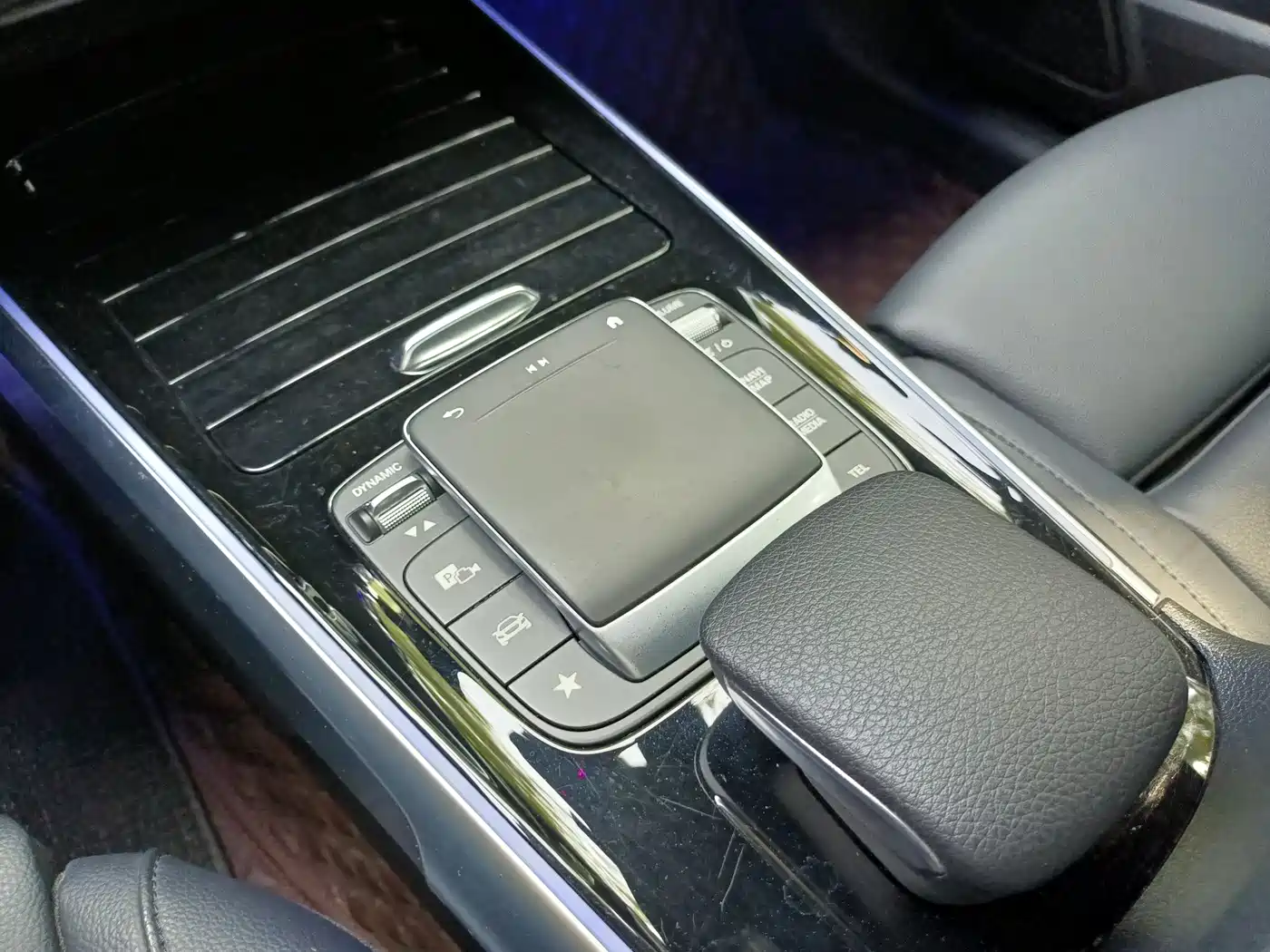Mercedes-Benz GLB 2020 Facelift GLB 200 Style фото 10