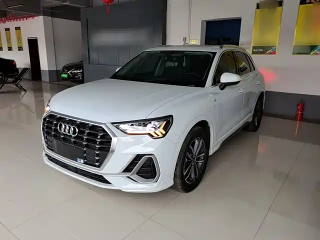Audi Q3 35 TFSI, Актив, Спорт