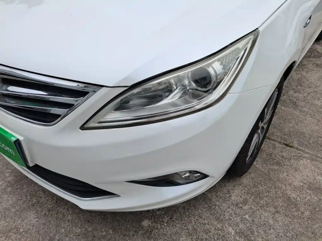 Changan Eado 2016 2015 1.6L Manual Luxury China V