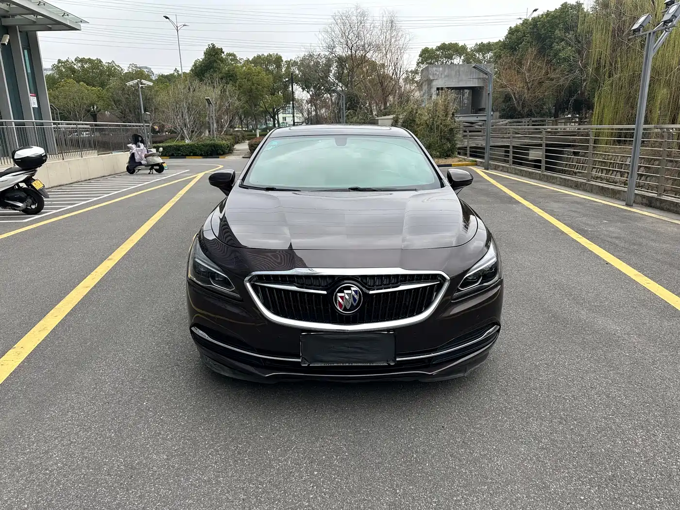 Buick LaCrosse 2018 Model 28T Elite Edition фото 3