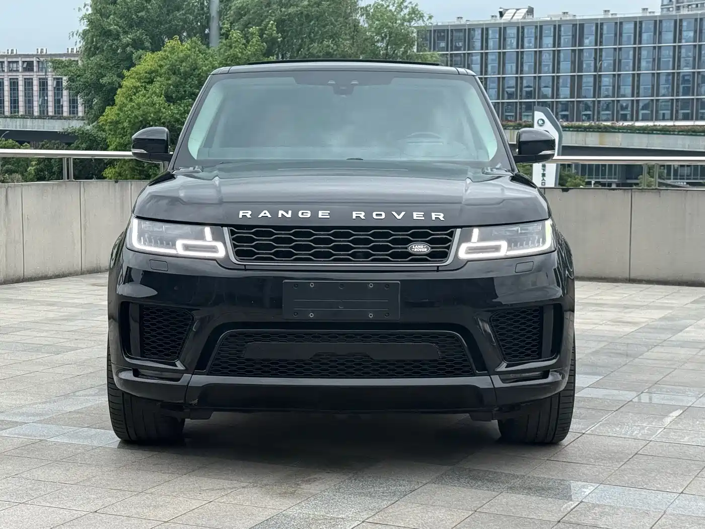 Land Rover Range Rover Sport 2019 3.0 L6 HSE DYNAMIC фото 2