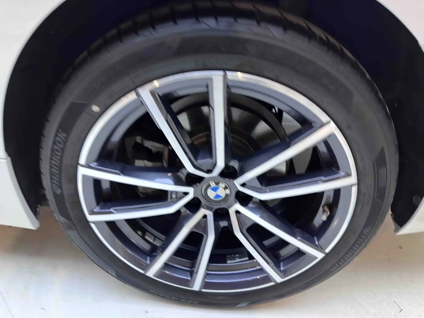 BMW 3 Series 2023 320Li M Sport Package фото 18